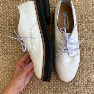 Steve Madden Lug Sole Lace Up Shoes.